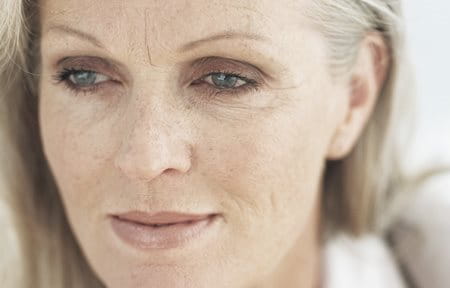 Cara de mujer anciana