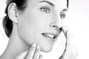  - Arrugas: ¿Qué puedo hacer con respecto a las finas líneas y las arrugas profundas en mi frente y alrededor de mi boca y mis ojos?